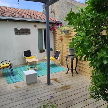 Maison De Pays Parfaite Pour Petite Famille Casa de Férias